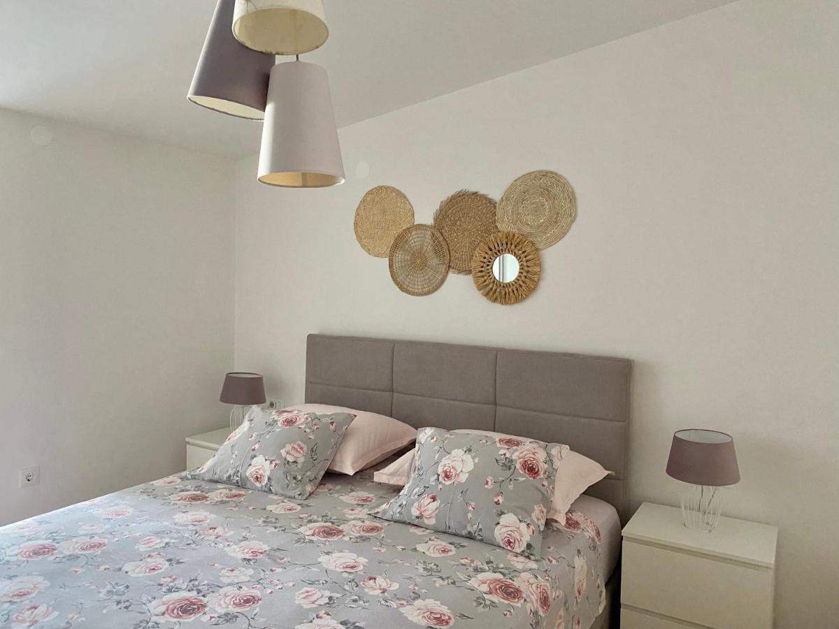 Apartmani Marko Tučepi Buitenkant foto