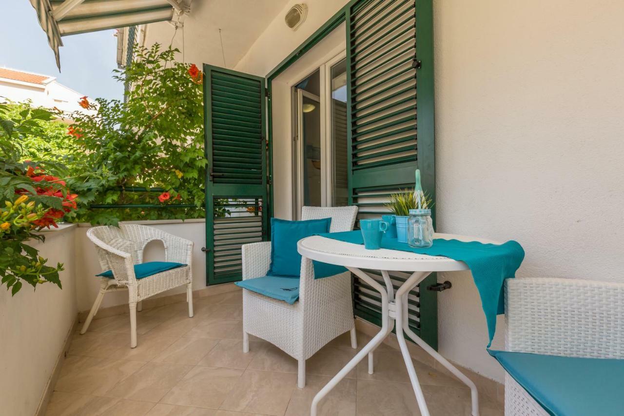 Apartmani Marko Tučepi Buitenkant foto